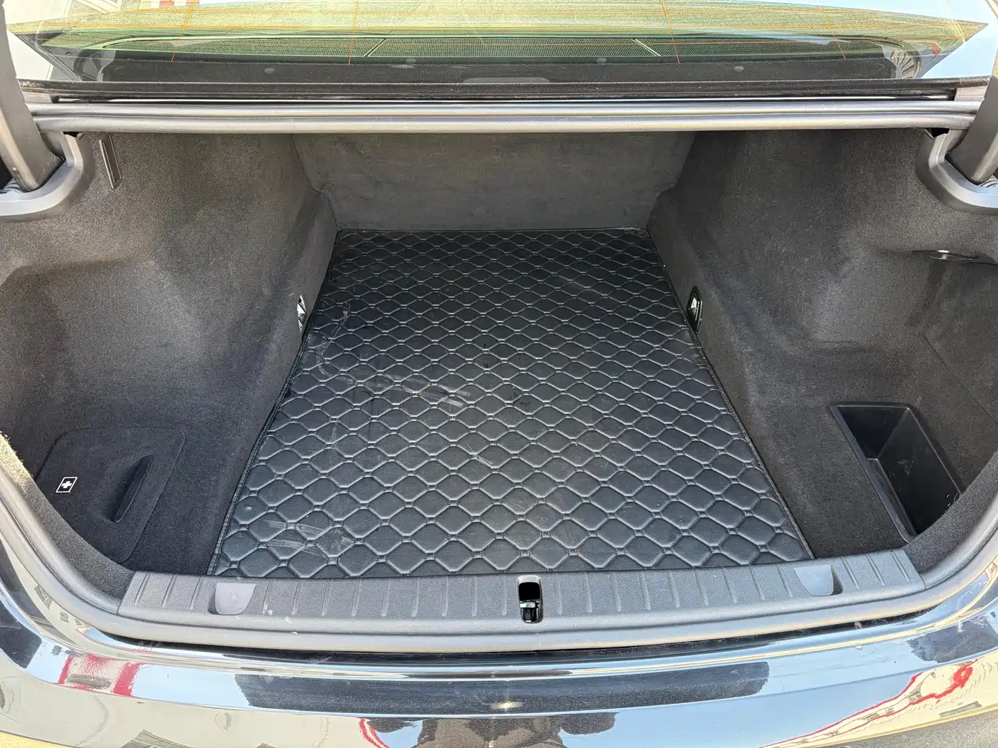 BMW 7 Series 2016 730Li Leading фото 9