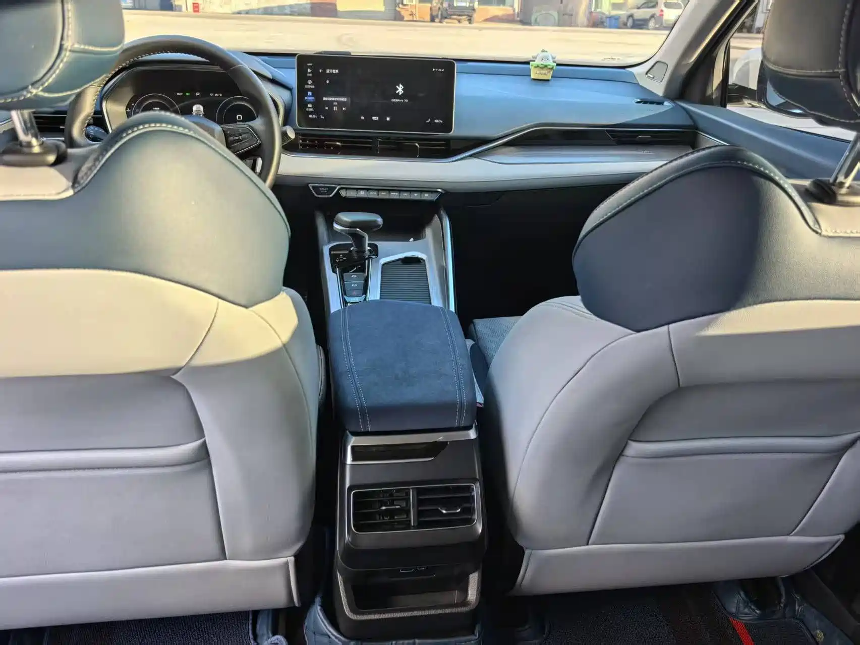 Фото 6 - Geely Preface