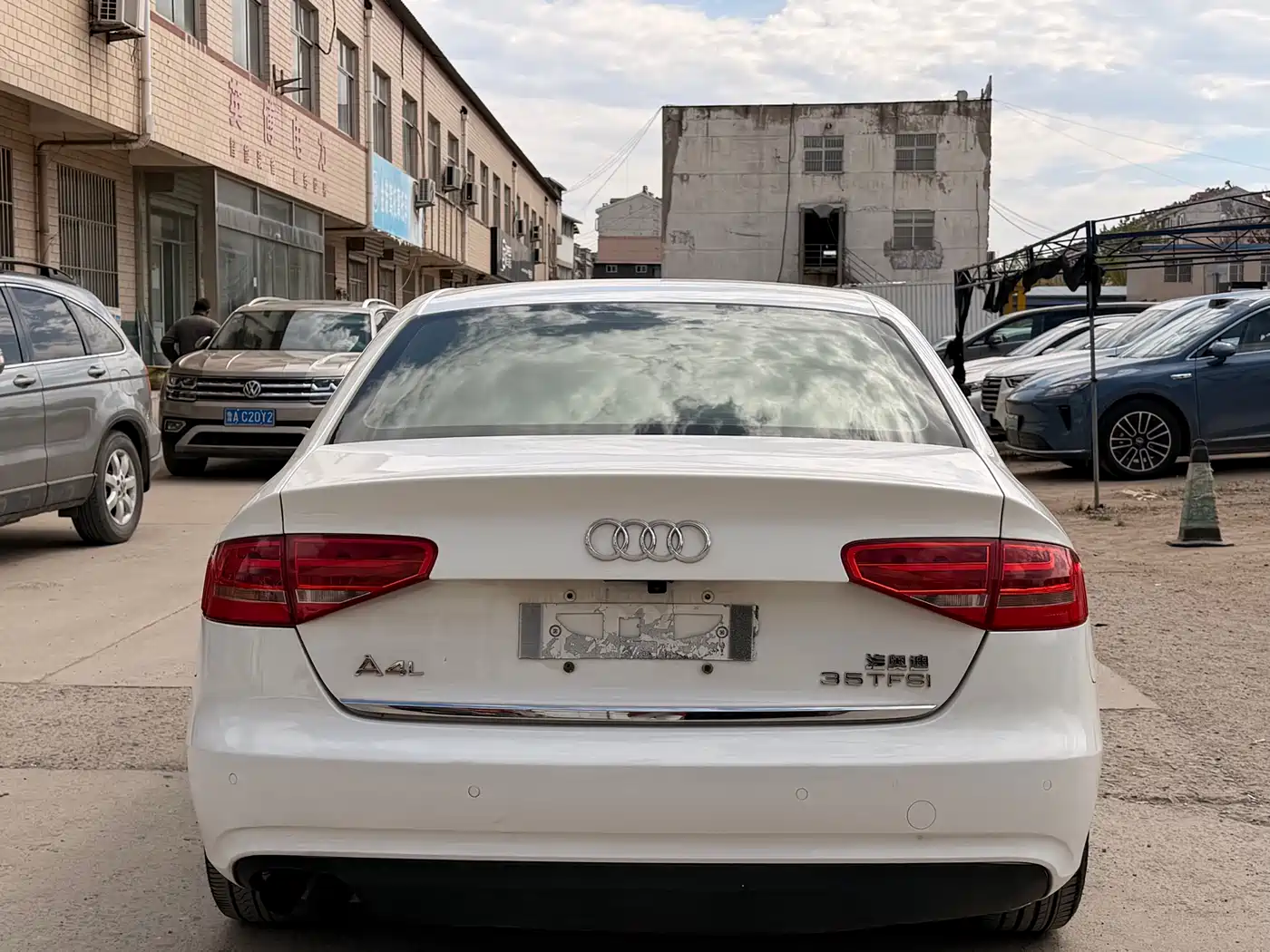 Audi A4L 2015 30 TFSI Auto Comfort фото 5