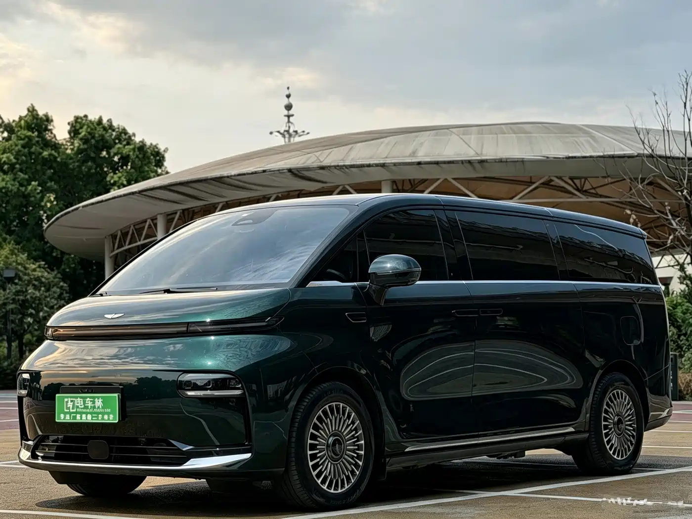 Geely Galaxy Yizhen L380