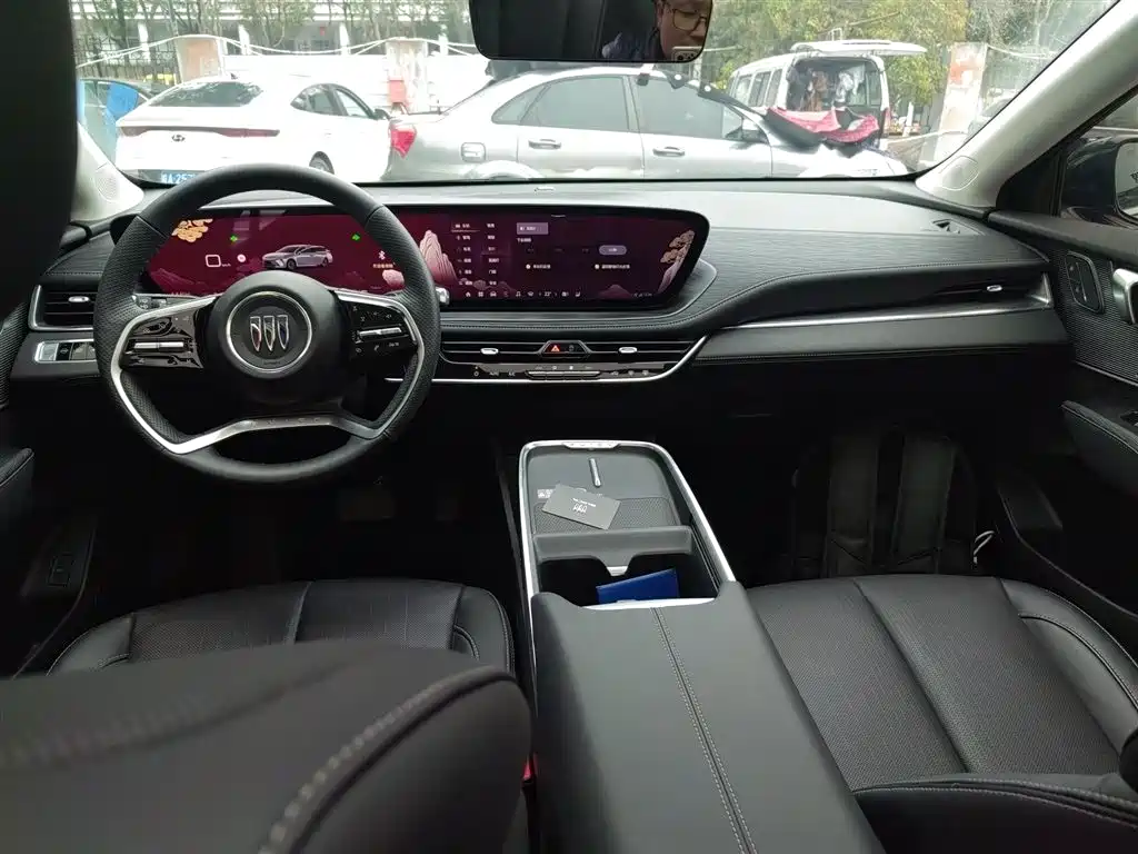 Buick LaCrosse 2023 28T Premium Edition фото 10