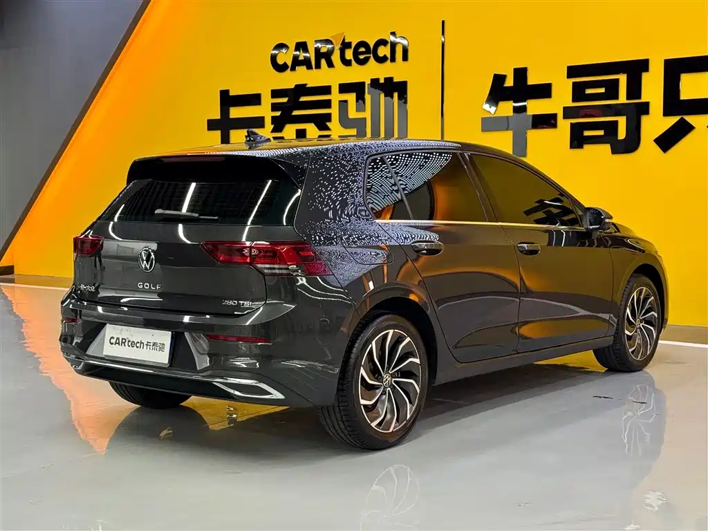 Volkswagen Golf 2023 Facelift 280TSI DSG Pro фото 4