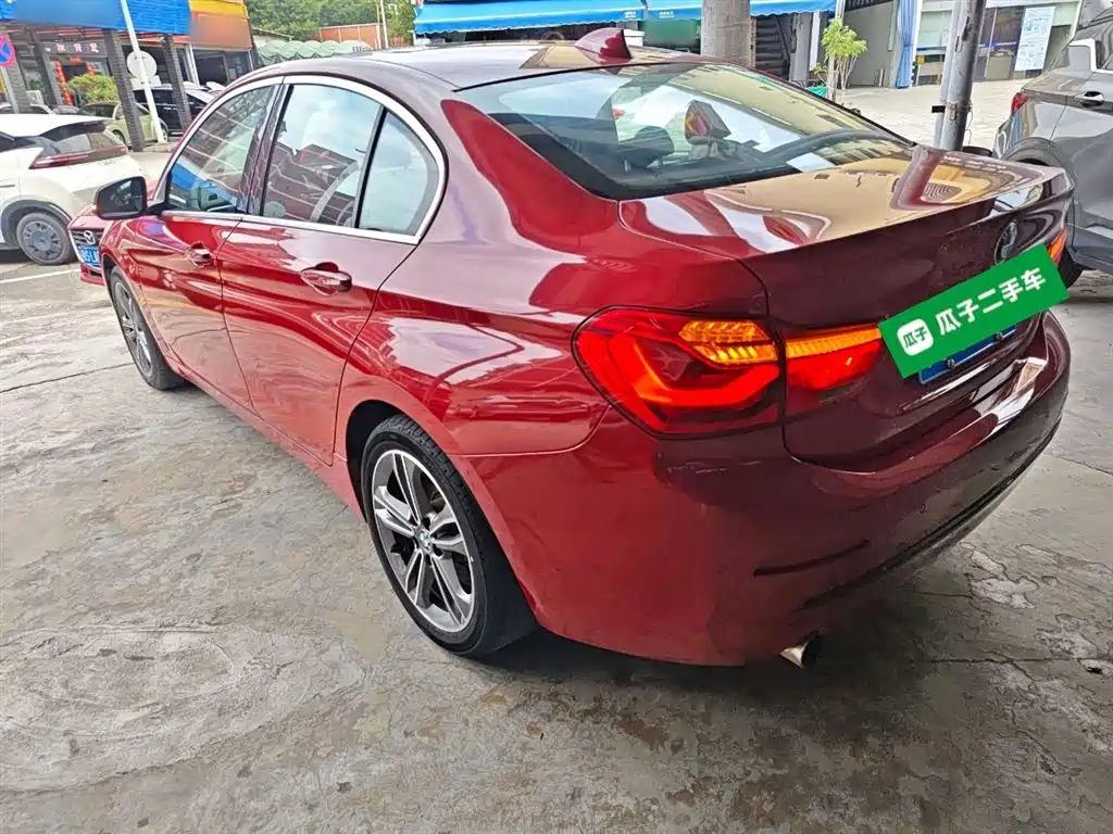 BMW 1 Series 2017 118i Sport фото 5
