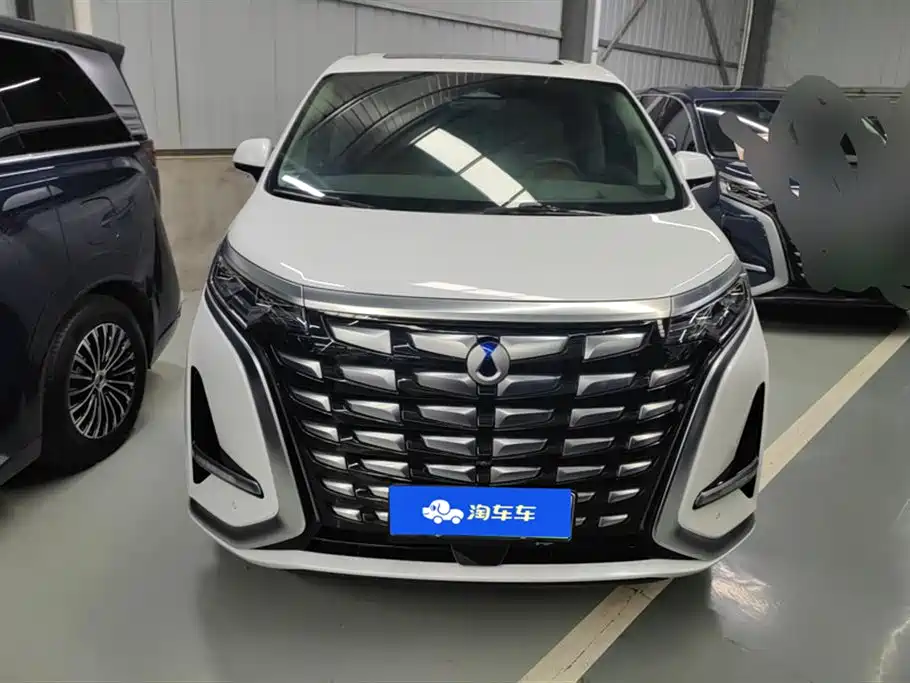 Denza D9 2022 DM-i 970 AWD Flagship фото 2