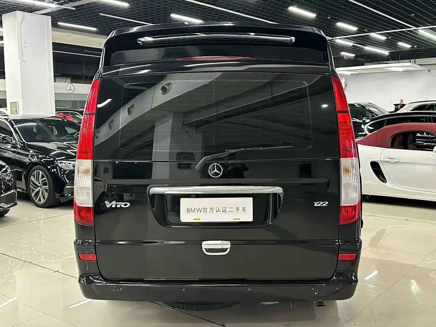 Mercedes-Benz Vito 2013 Model 3.0L Elite Edition фото 9