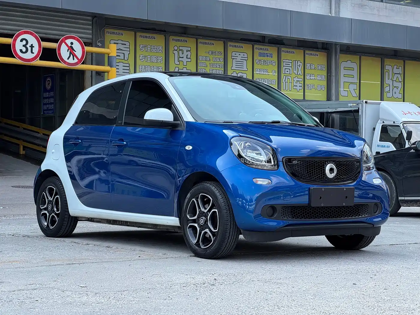 smart forfour 2018 2018 0.9T 66kW Pioneer Edition