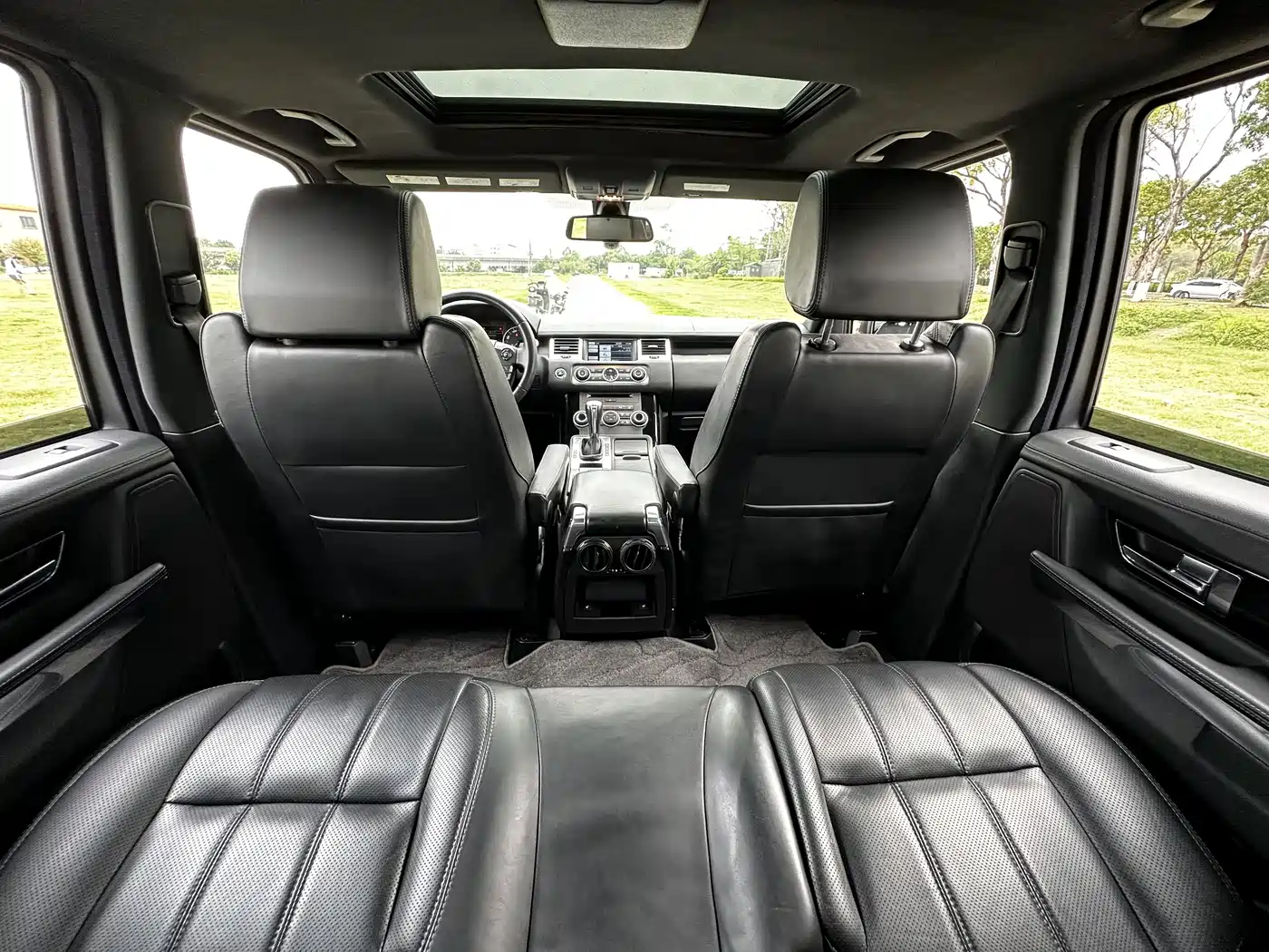 Land Rover Range Rover Sport 2013 3.0 TDV6 Black Label Limited Edition фото 15