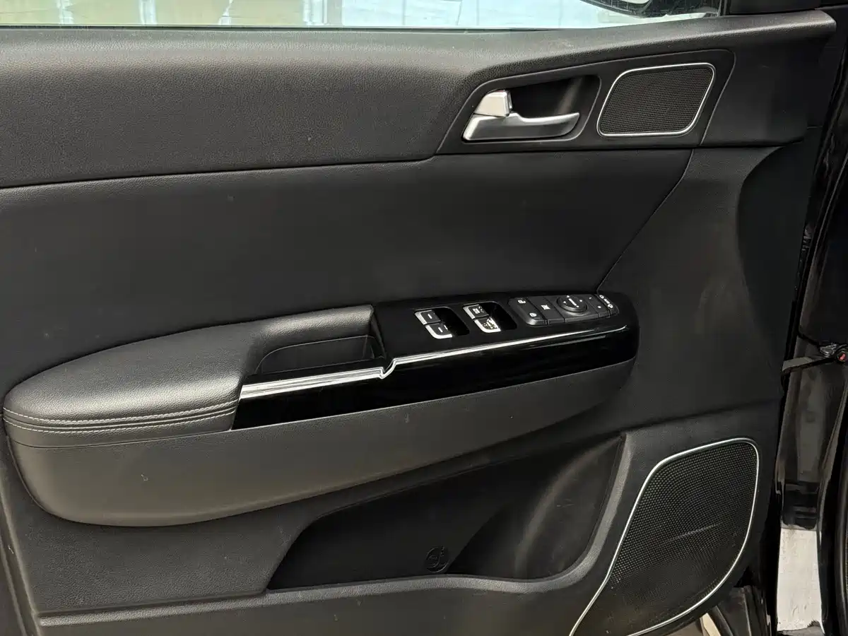 Kia KX5 2016 Model 1.6T Automatic 2WD Premium фото 9
