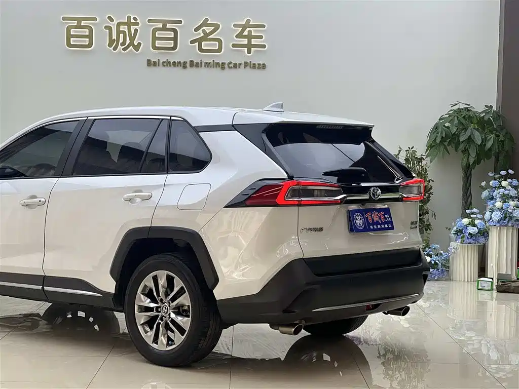 Toyota Wildlander 2022 Hybrid 2.5L E-CVT FWD Luxury PLUS Edition фото 8