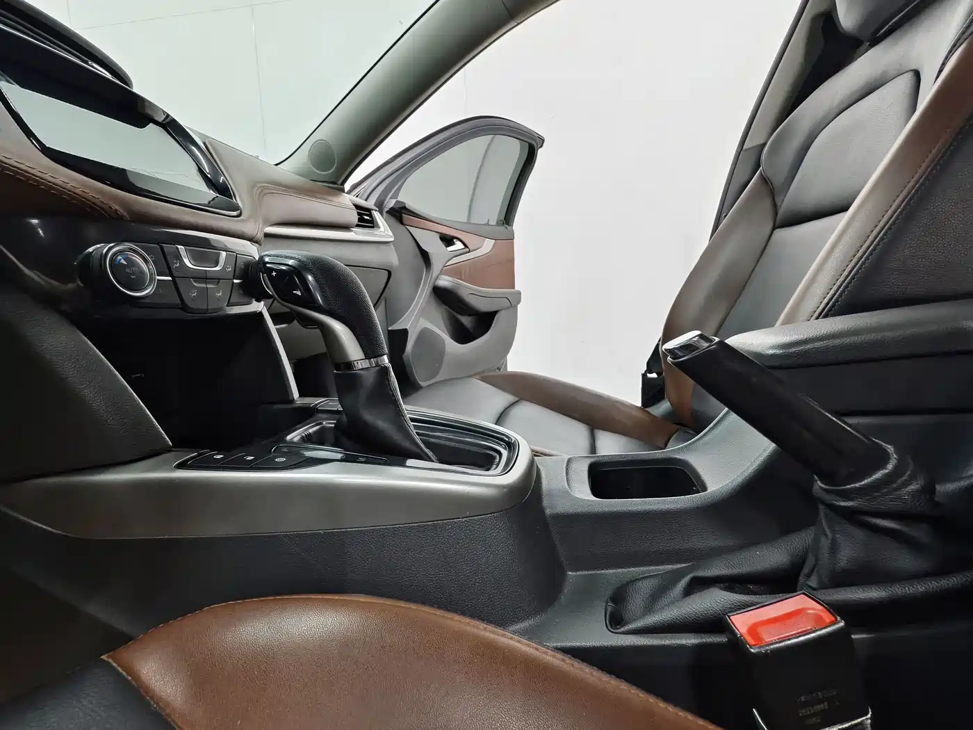 Chevrolet Malibu 2018 530T Automatic Comfort Edition фото 12