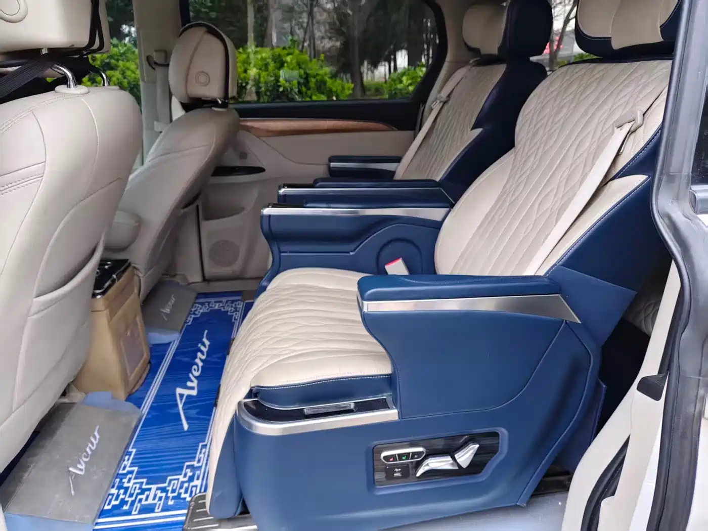 Buick GL8 2018 ES 28T Comfort Type China VI фото 4