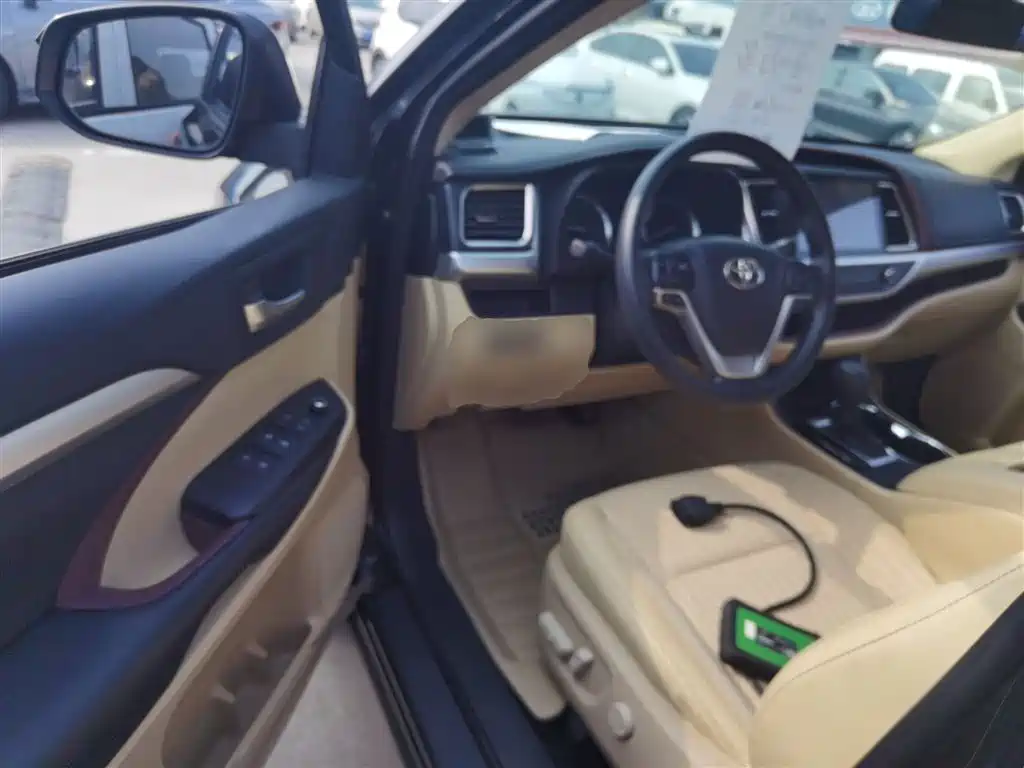 Toyota Highlander 2015 2.0T FWD Elite Edition 5-seater фото 16