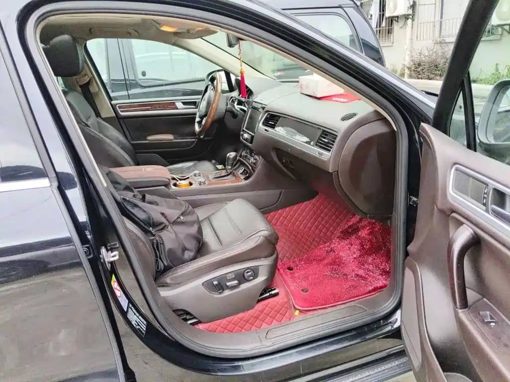 Volkswagen Touareg 2012 2011 3.0TSI Premium
