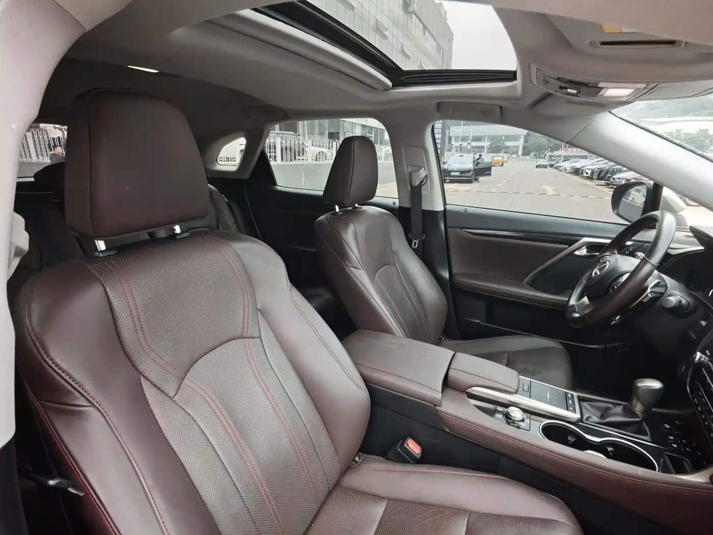 Lexus RX 2020 Facelift 300 2WD Comfort Edition фото 19