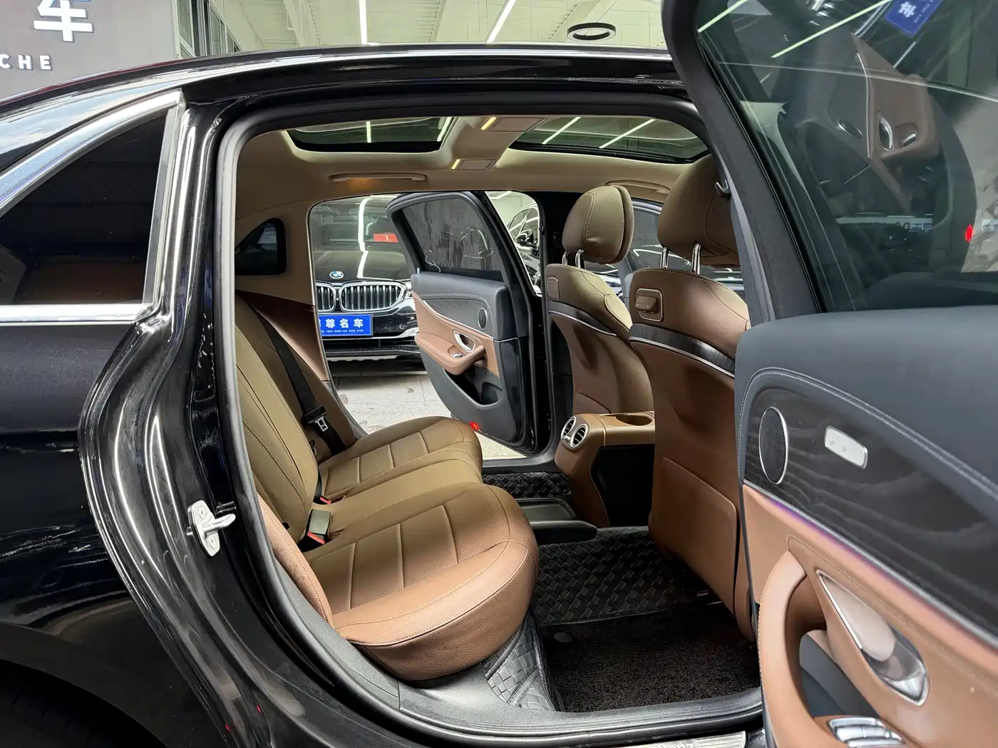 Mercedes-Benz E-Class 2020 E 300 L Sport Fashion Model фото 17