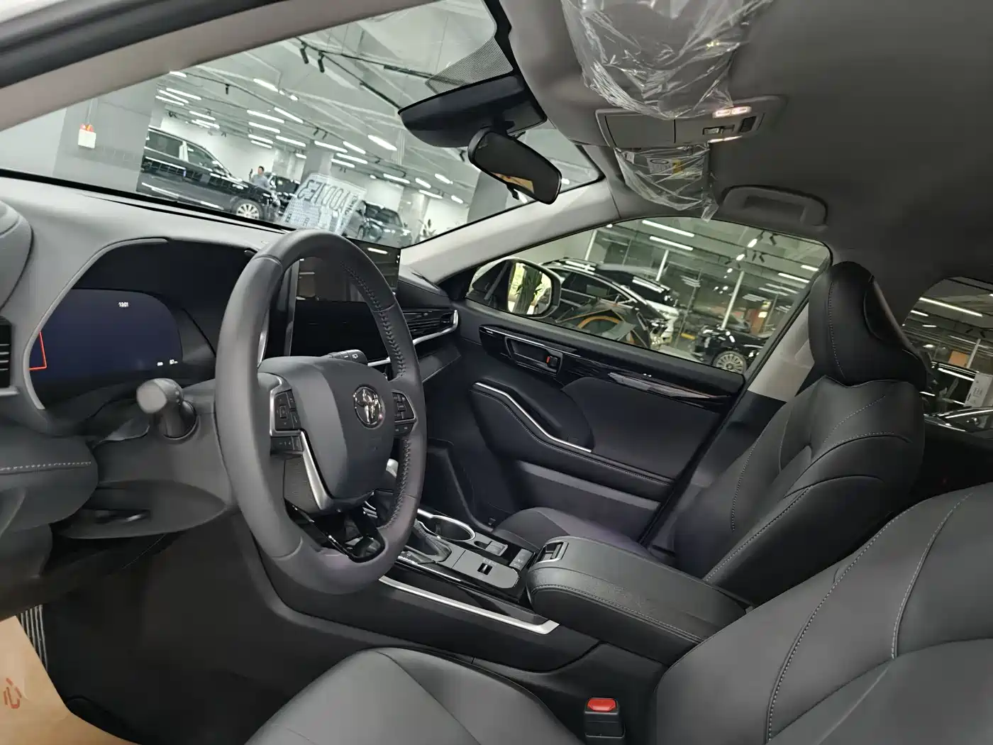 TOYOTA HIGHLANDER