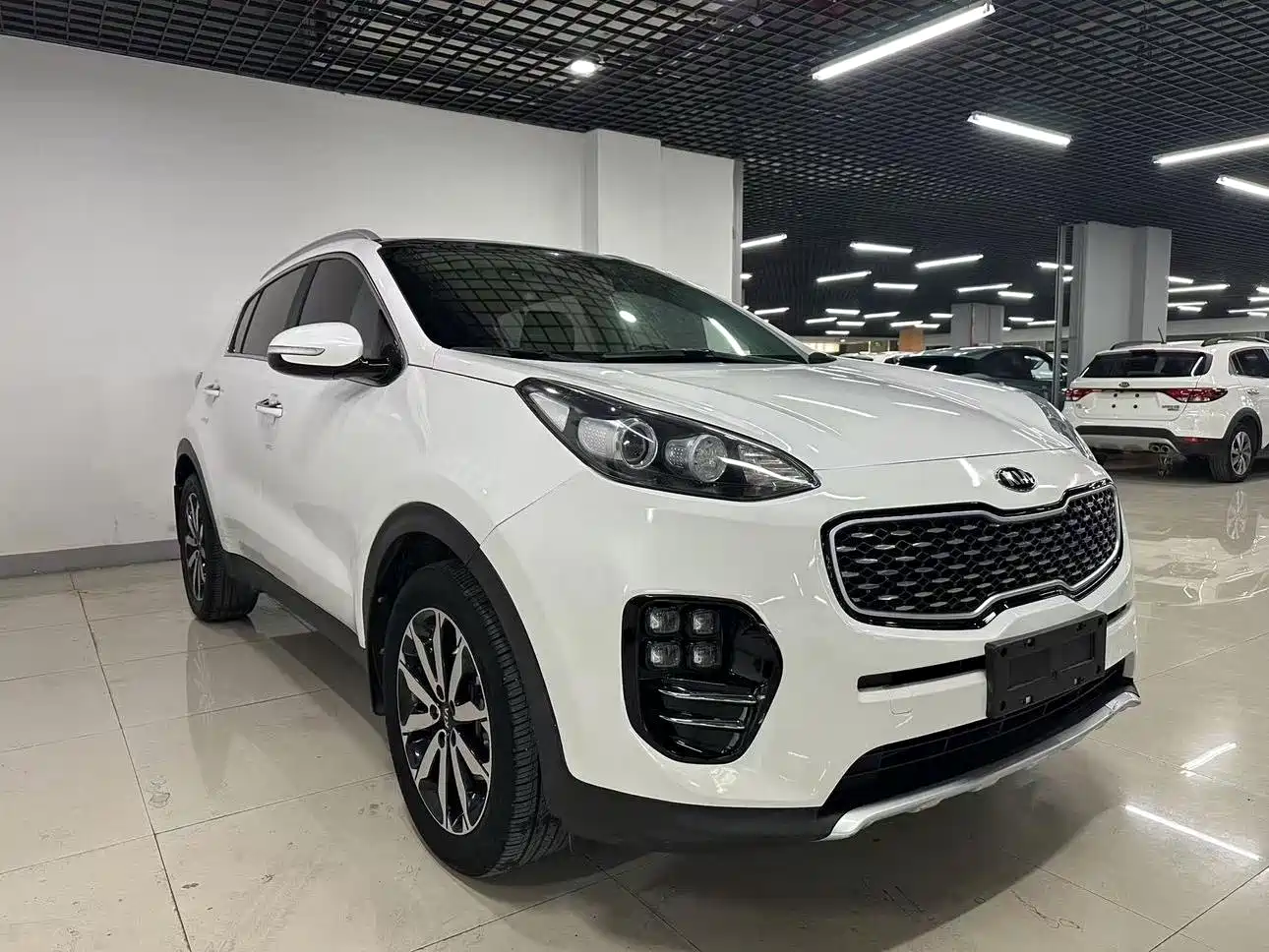 Kia KX5 2016 2016 Model 1.6T Automatic 2WD DLX