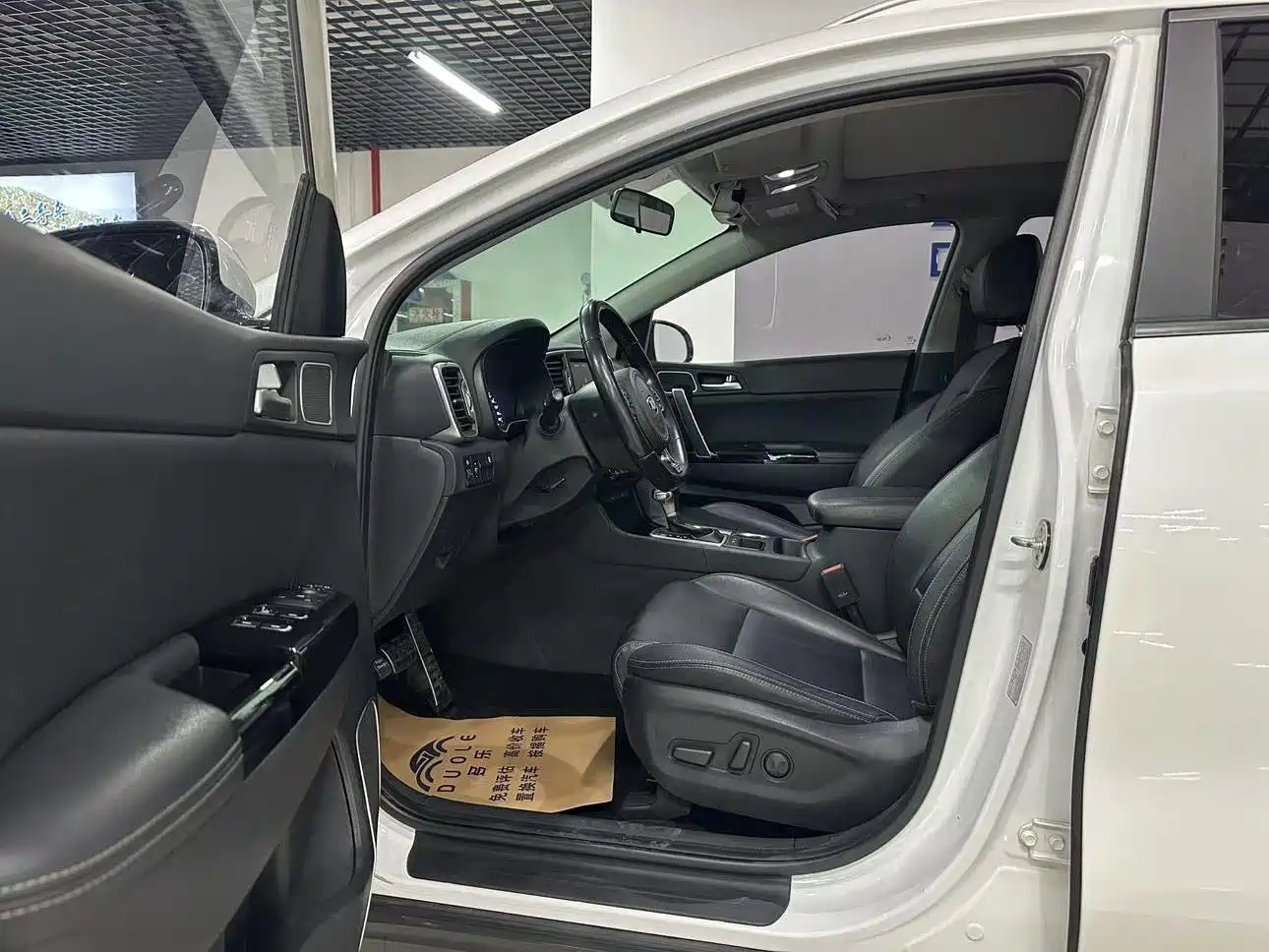 Kia KX5 2016 2016 Model 1.6T Automatic 2WD DLX
