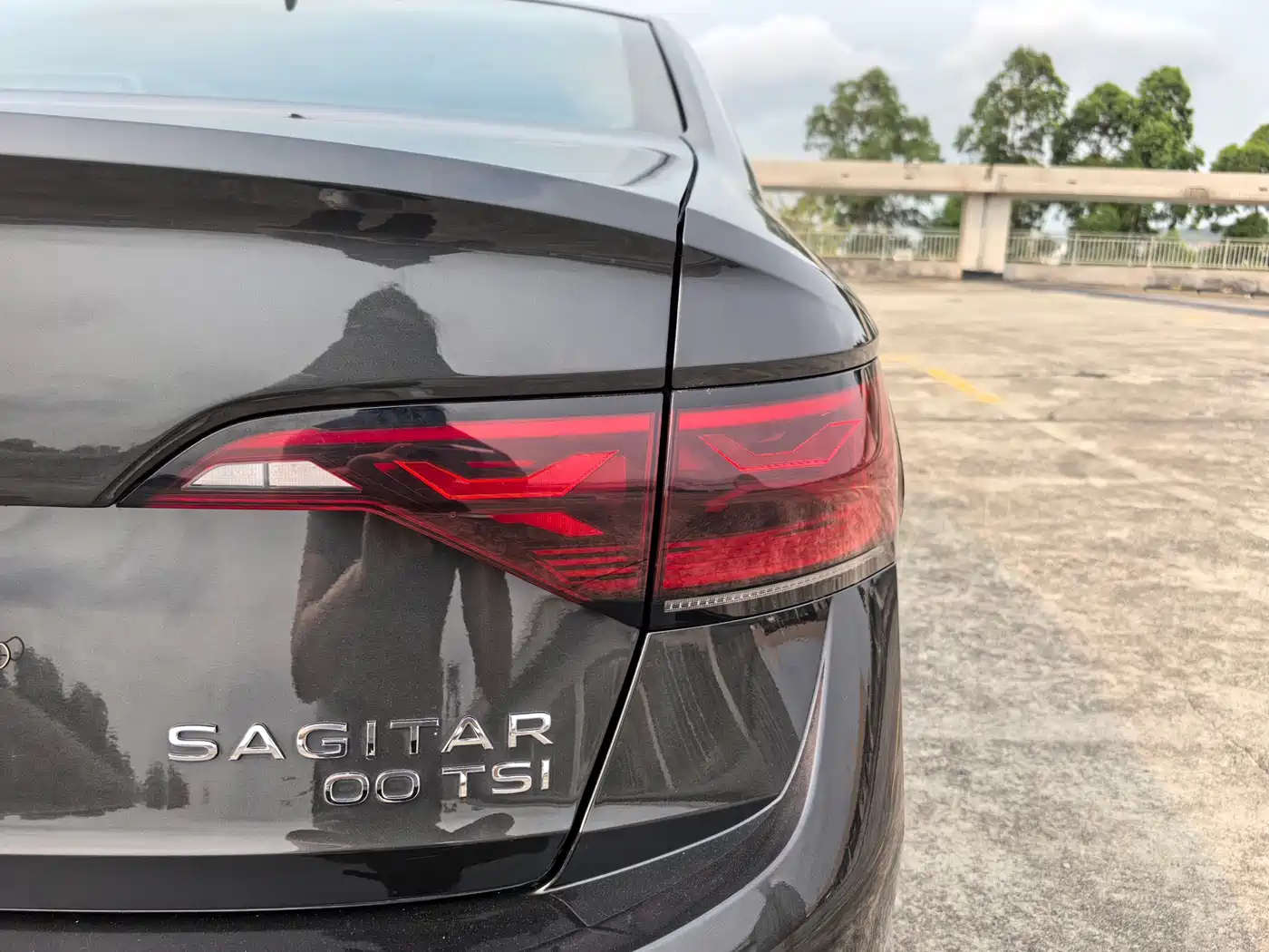 Volkswagen Sagitar 2023 Model Year 200TSI DSG Surpass Edition фото 11