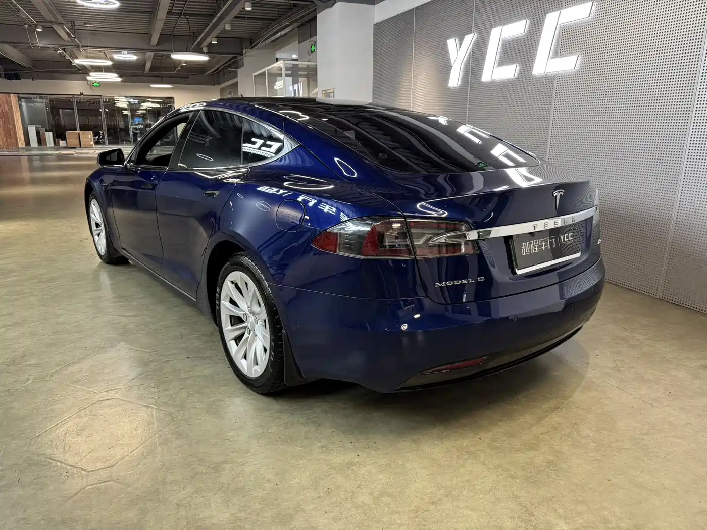 TESLA MODEL S