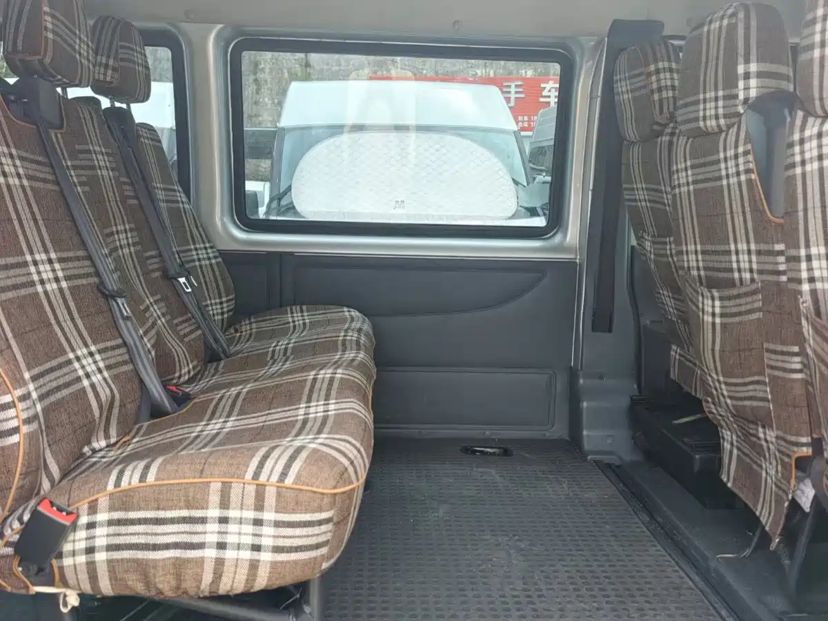 Ford New Generation Transit 2020 2019 Model 2.2T Multi-function Short Wheelbase Medium Roof 6-seater China VI