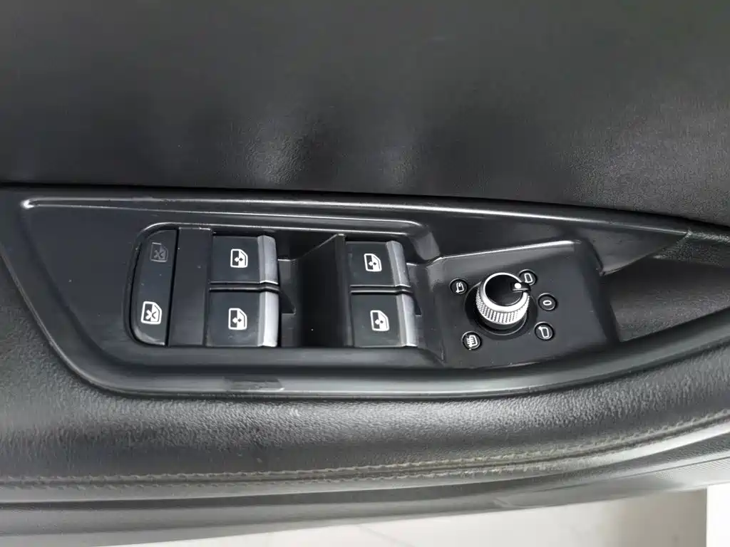 Audi A4L, миниатюра 9