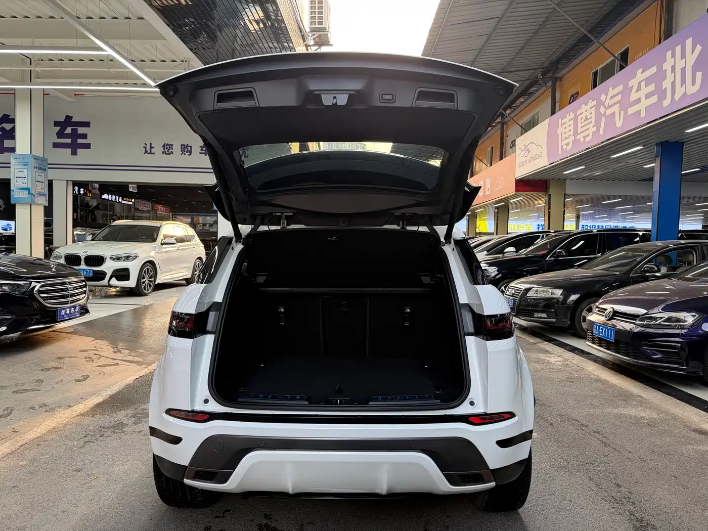 Land Rover Range Rover Evoque 2020 249PS R-DYNAMIC SE Sport Tech Edition фото 22