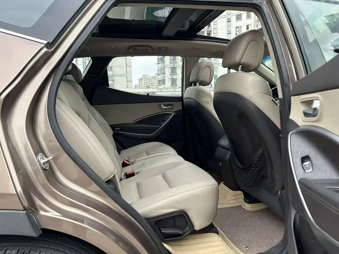 Hyundai Santa Fe 2013 Model 2.4L Automatic 2WD Smart фото 19