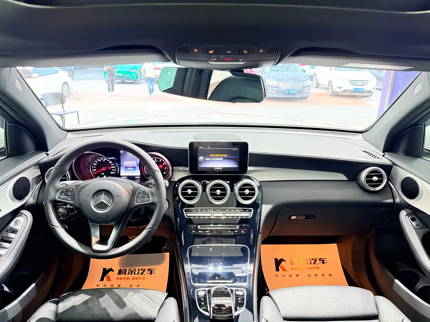 Mercedes-Benz GLC 2016 GLC 200 4MATIC фото 11