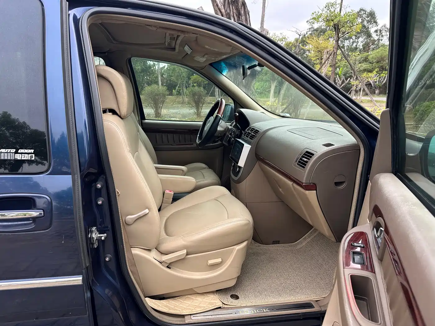 Buick GL8 2006 Model GL8 3.0L XT Navigation Edition фото 8