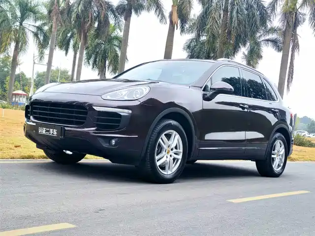 PORSCHE CAYENNE