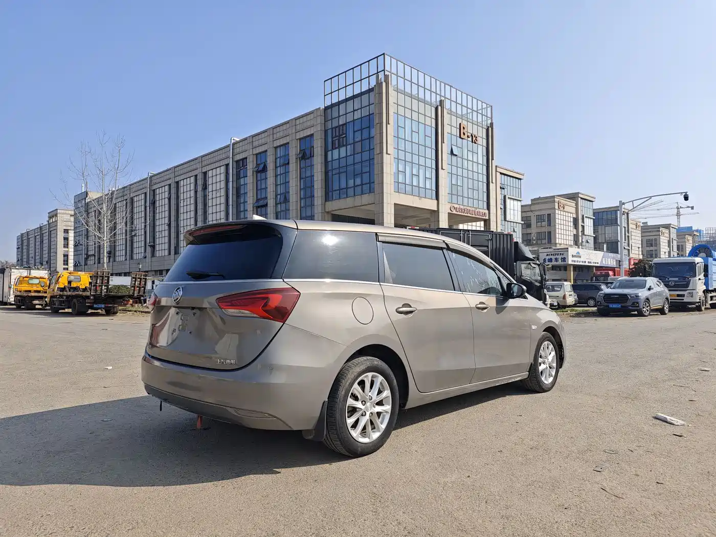 Buick GL6 2018 18T 6-Seater Elite фото 16