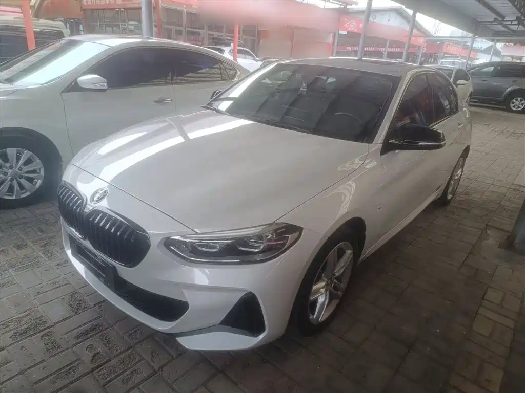 BMW 1 Series 2021 Facelift 120i M Sport Shadow Edition фото 2