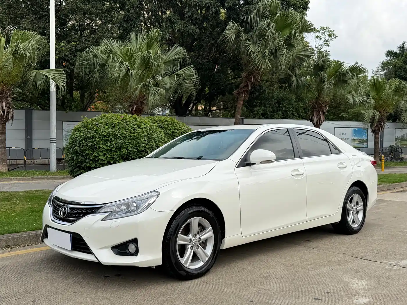 Toyota Reiz 2013 2.5V Elite Edition