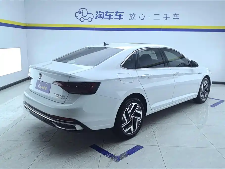 Volkswagen Sagitar 2023 300TSI DSG Surpassing Edition фото 3