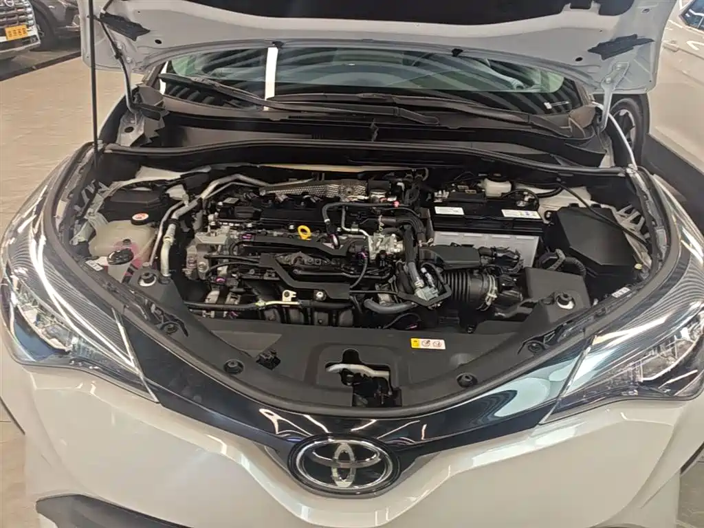 Toyota C-HR 2022 2.0L Leading Edition фото 20