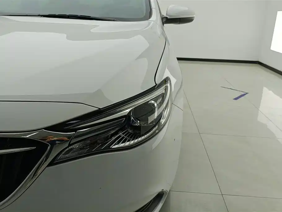 Buick Excelle 2021 Exemplar 1.5L Auto Progressive фото 5