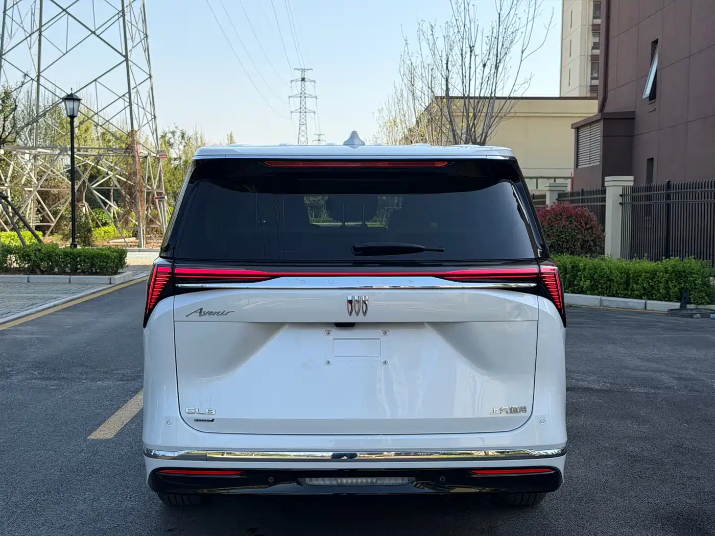 BUICK GL8 NEW ENERGY