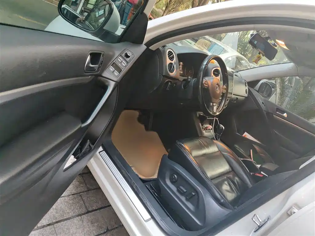 Volkswagen Tiguan 2015 1.8TSI Automatic 2WD Comfortline фото 14