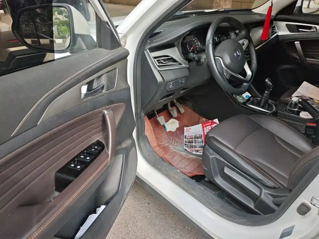 Changan CS35 PLUS 2019 2019 1.6L Manual ChangLian
