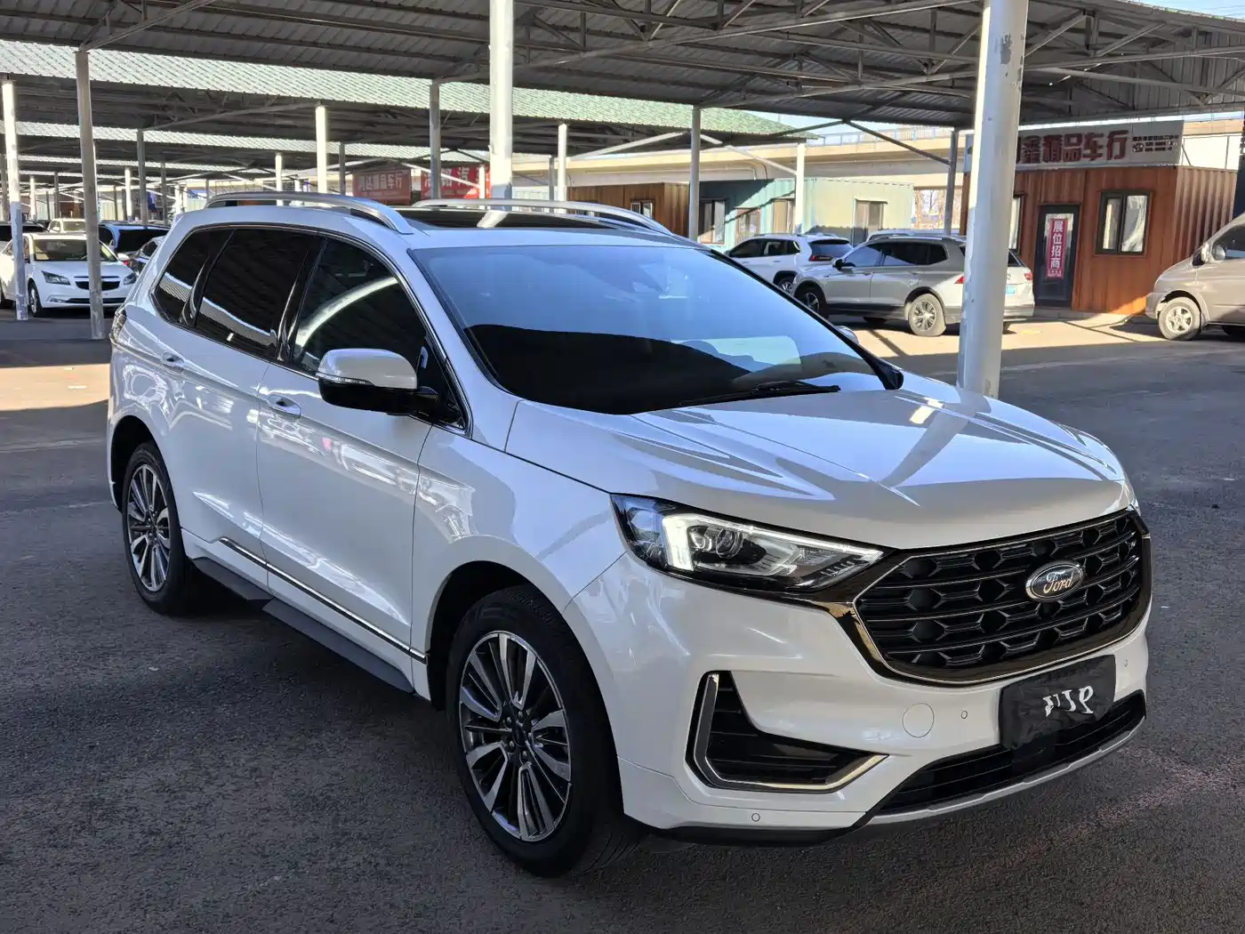 Фото 3 - Ford Edge