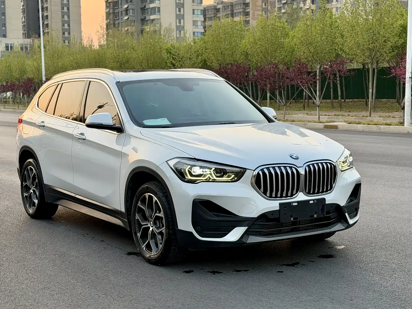 BMW X1 2022 sDrive25Li Leading фото 3