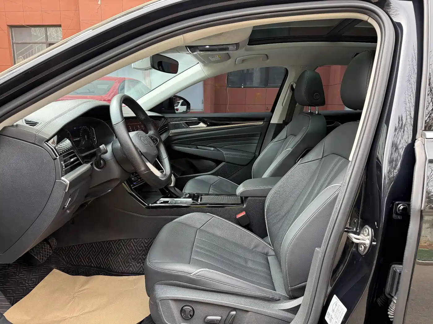 Volkswagen Passat 2023 Facelift 330TSI Elite Edition фото 9