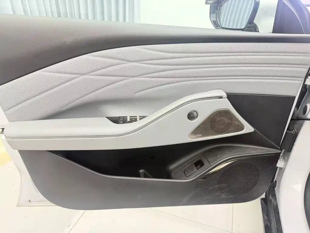 Geely Galaxy Galaxy E8 2025 2025 700km Long Voyage Smart Drive Edition