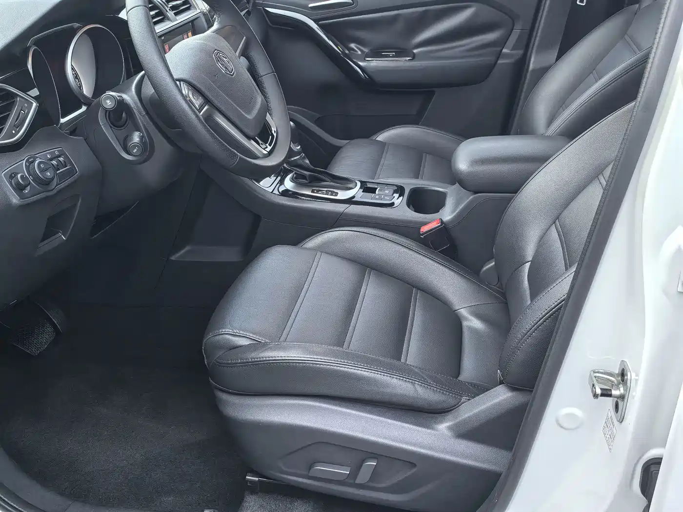 MG Roewe RX5 2016 2016 1.5TGI TST Luxury Edition
