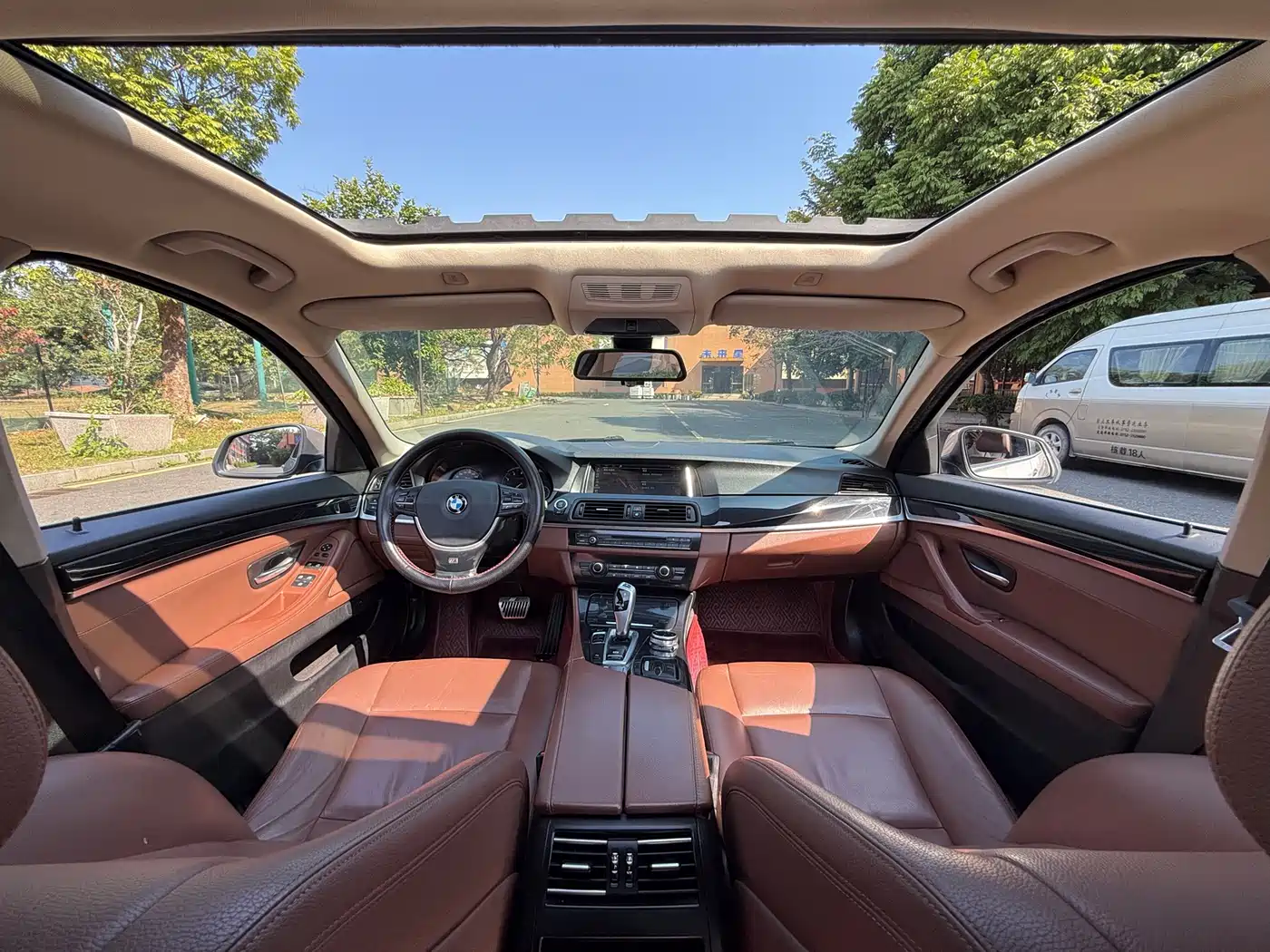 BMW 5 Series 2014 520Li Elegance фото 12