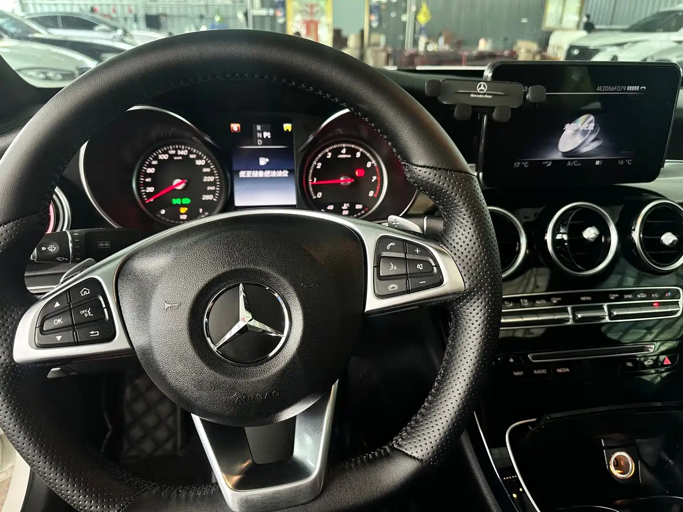 Фото 8 - Mercedes-Benz C-Class