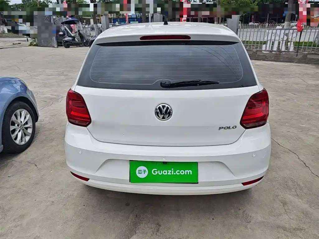 Volkswagen Polo 2016 1.4L Automatic Trend фото 4