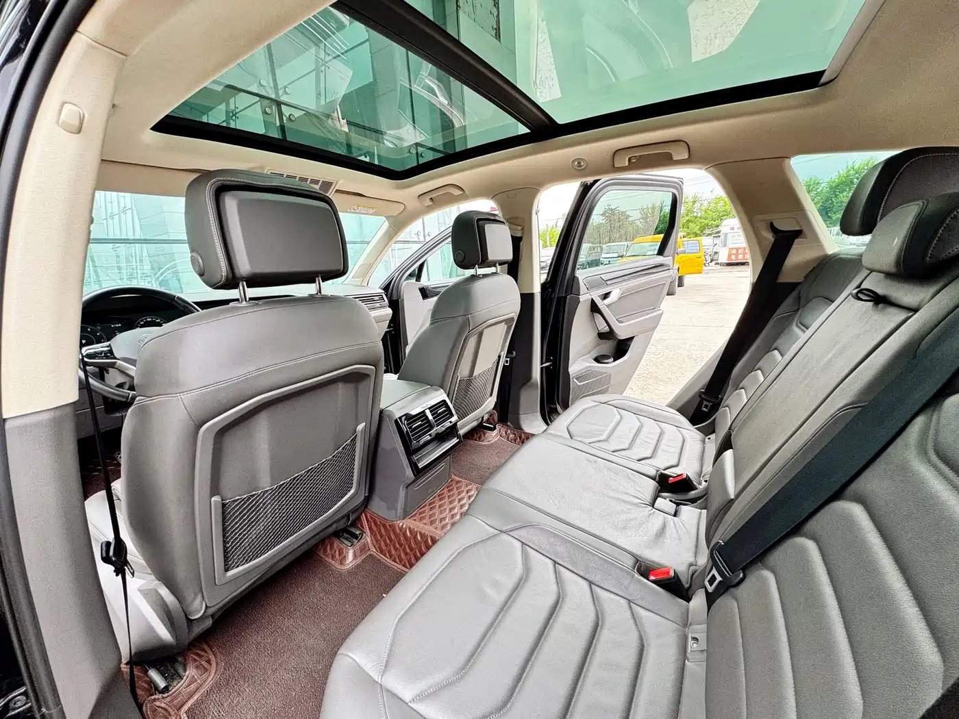 Volkswagen Touareg 2024 2023 2.0TSI R-Line Edition