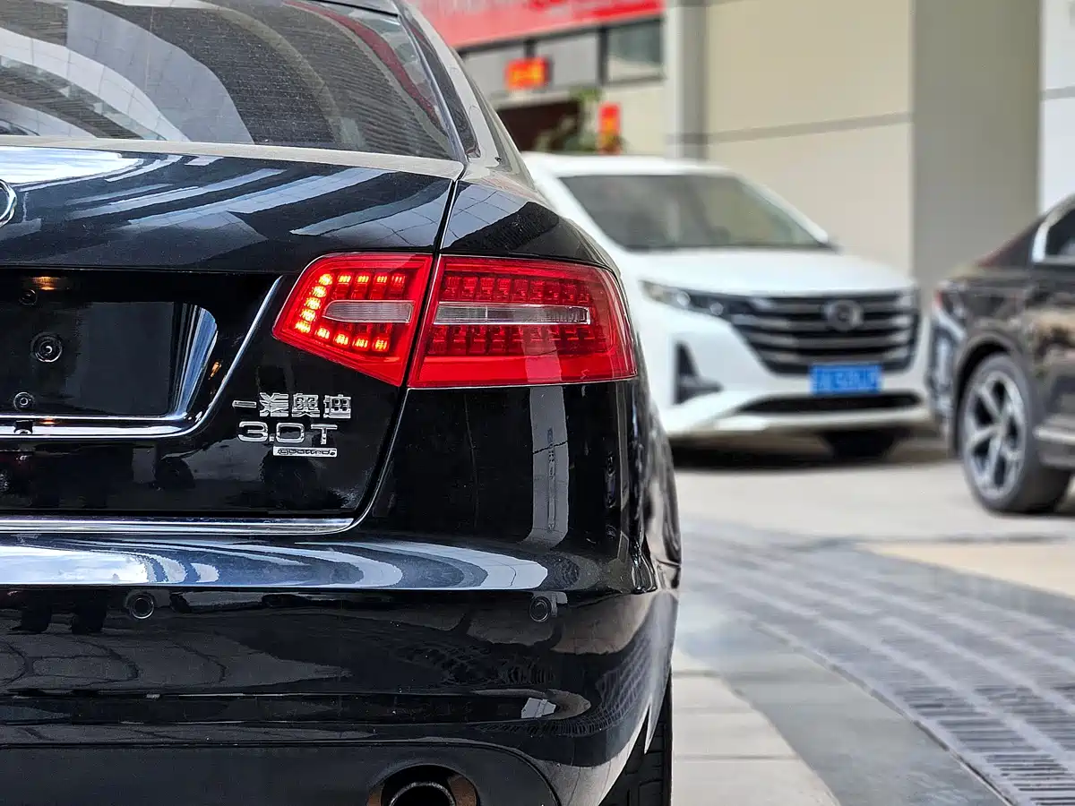 Audi A6L 2011 3.0 TFSI quattro Luxury фото 28